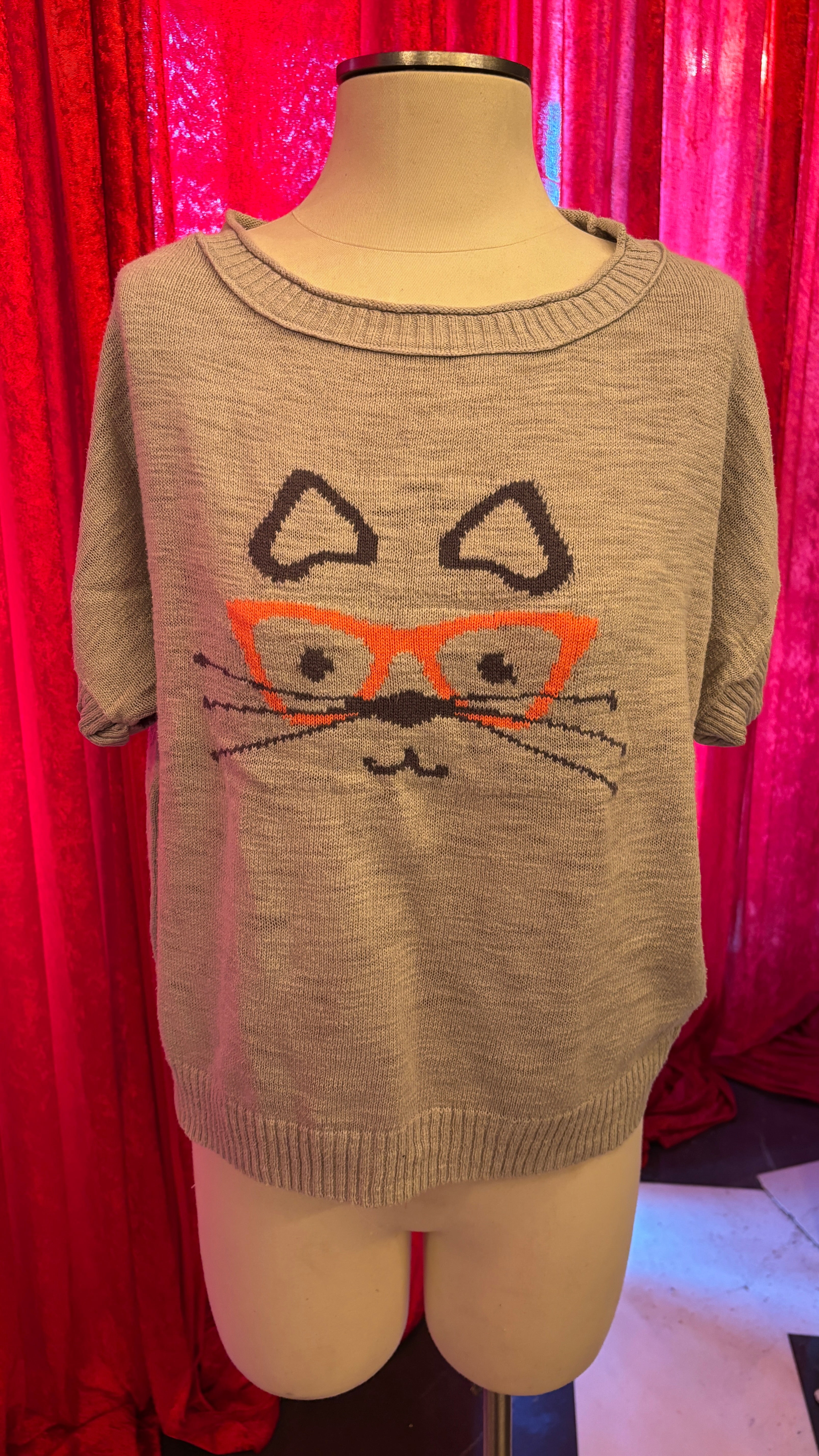 Grey Cat Crewneck Tee